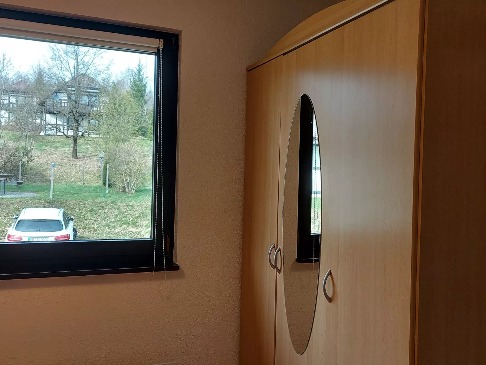 Sternberg 225-Inside