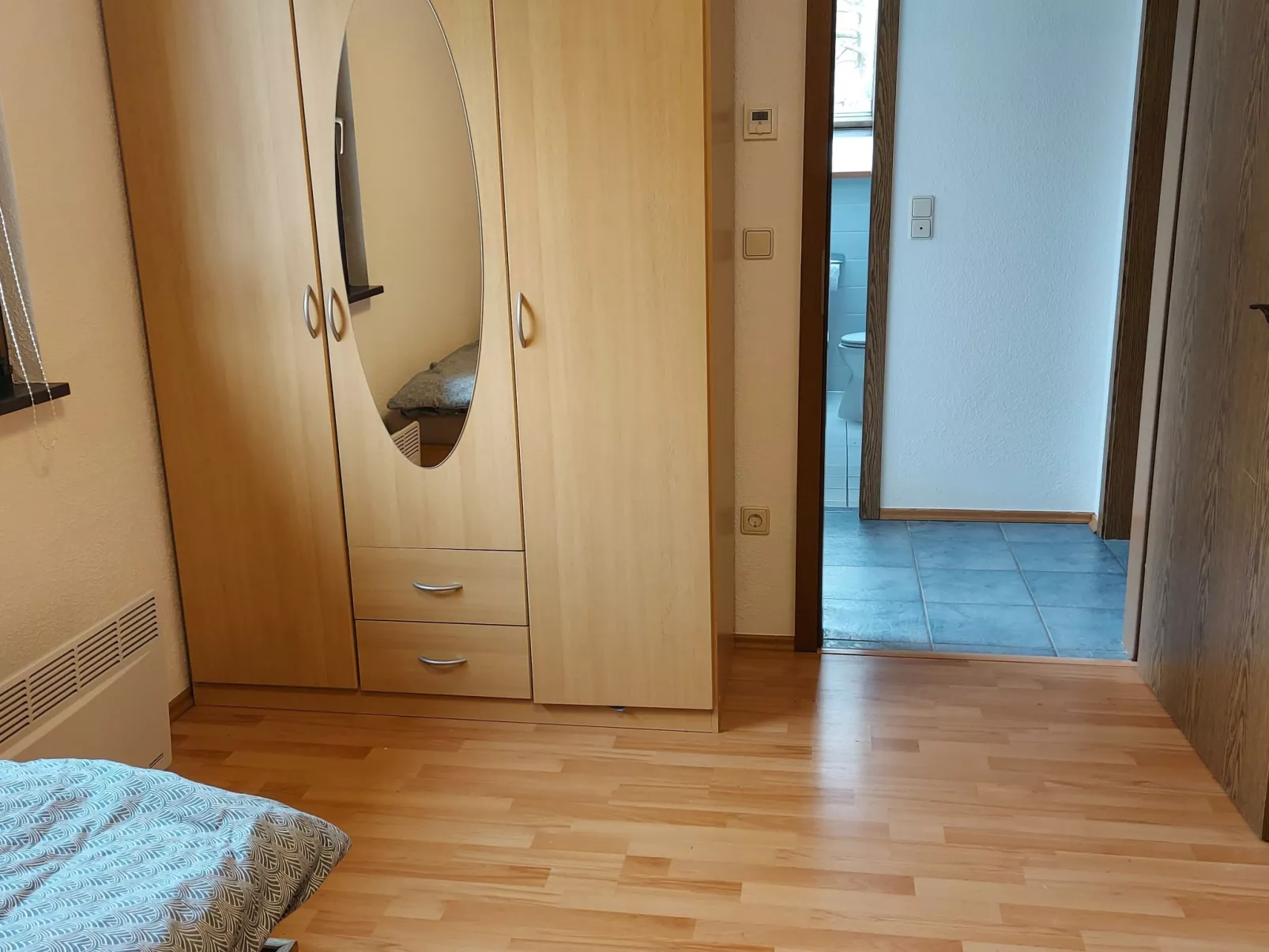 Sternberg 225-Inside