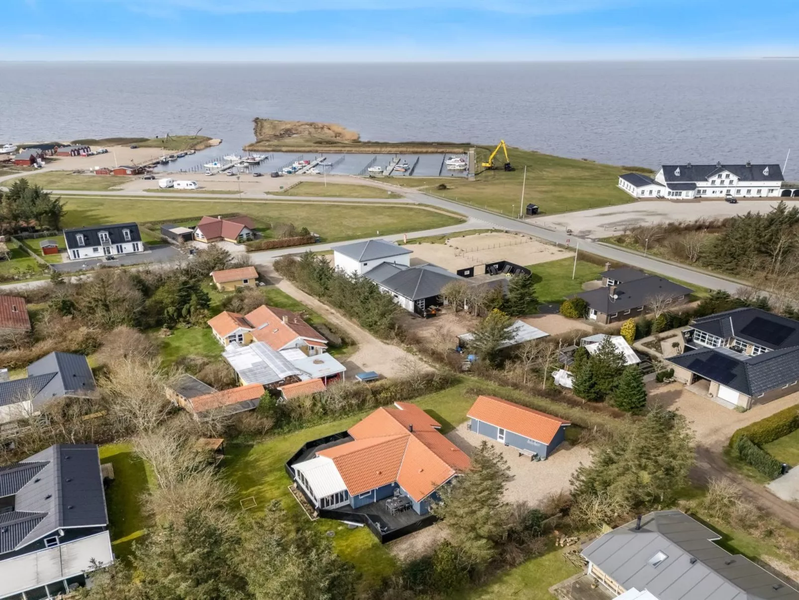 "Ingelis" - 150m to the inlet-Outside