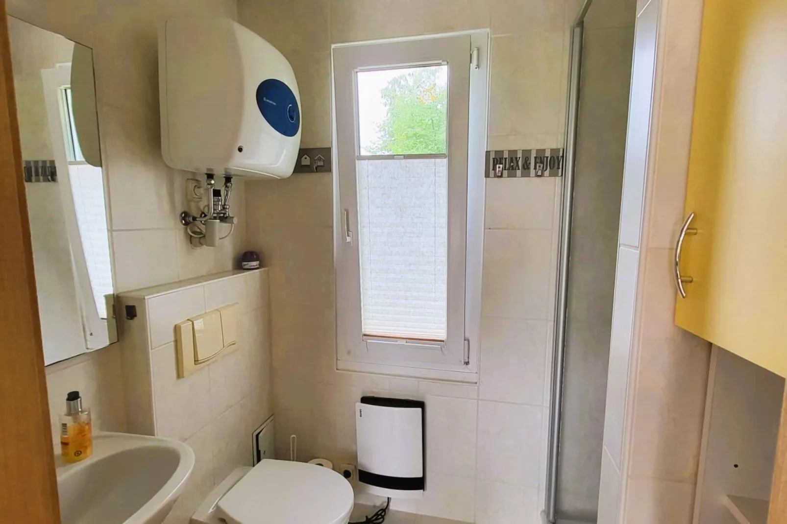 Bungalow Mönchgut auf Rügen-Bathroom