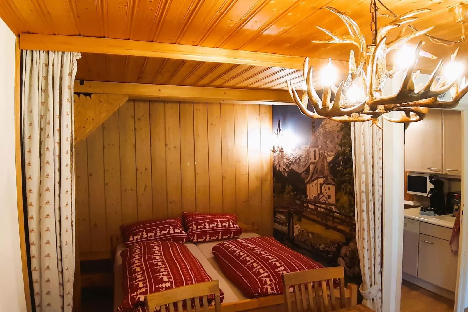 Ferienwohnung Siegsdorf in Bayern-Bedroom
