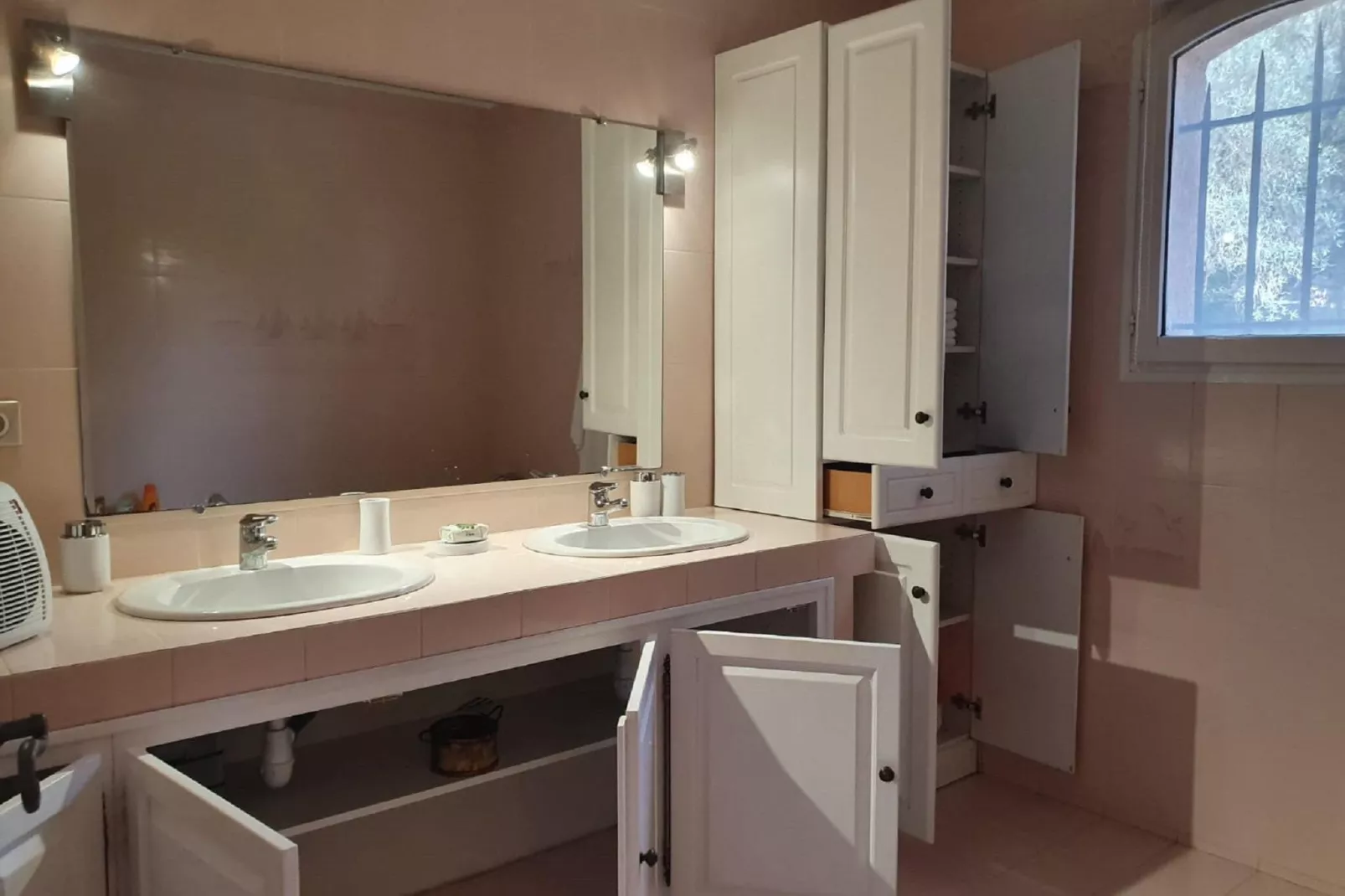 Villa GUIOL-Bathroom