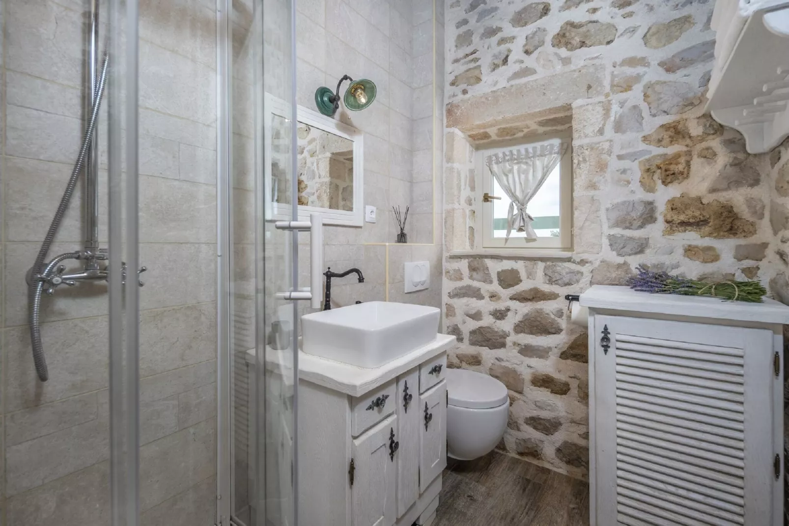 Villa Jerolim-Bathroom