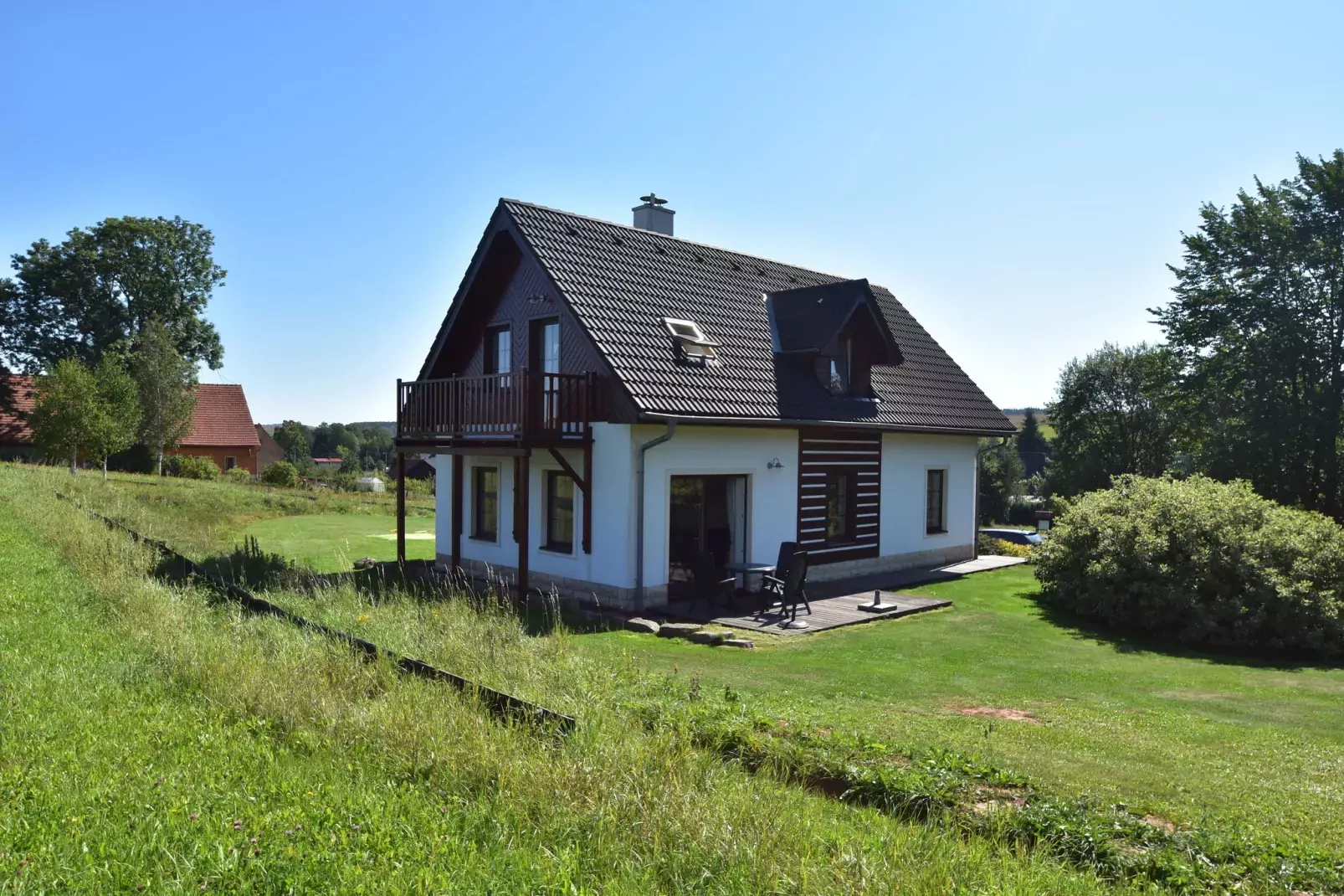 Koruna 12 persoons woning-Gardens summer