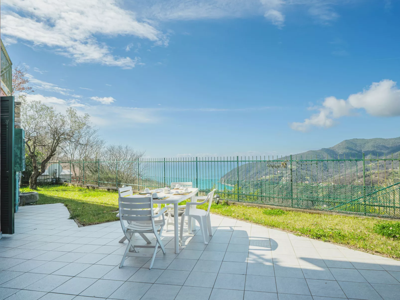 Casa di Moneglia-Outside