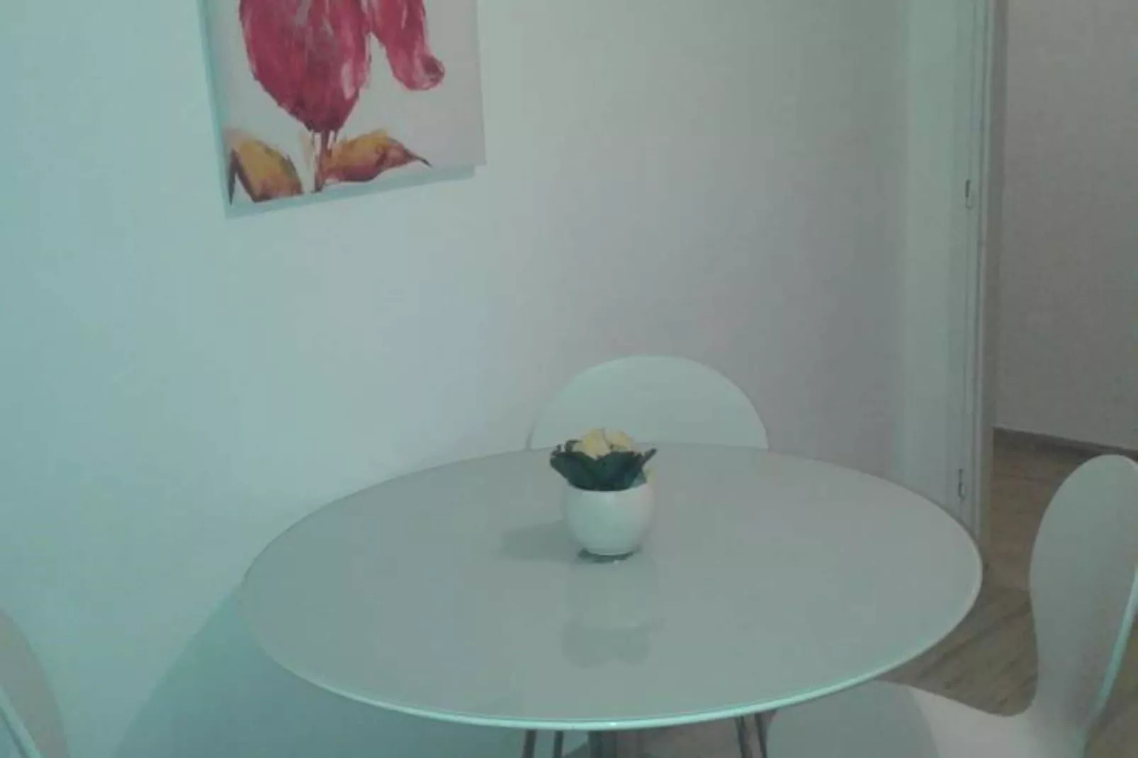 Apartment Mime 2-Kitchen