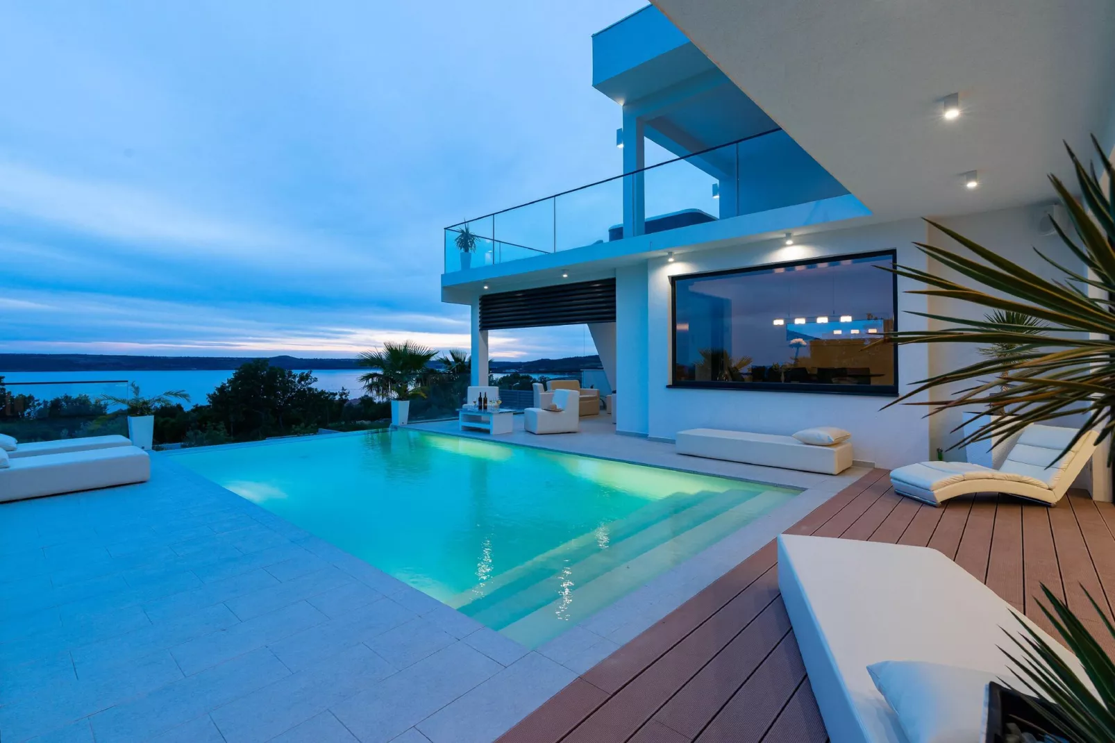 VILLA MICHELLE-Pool