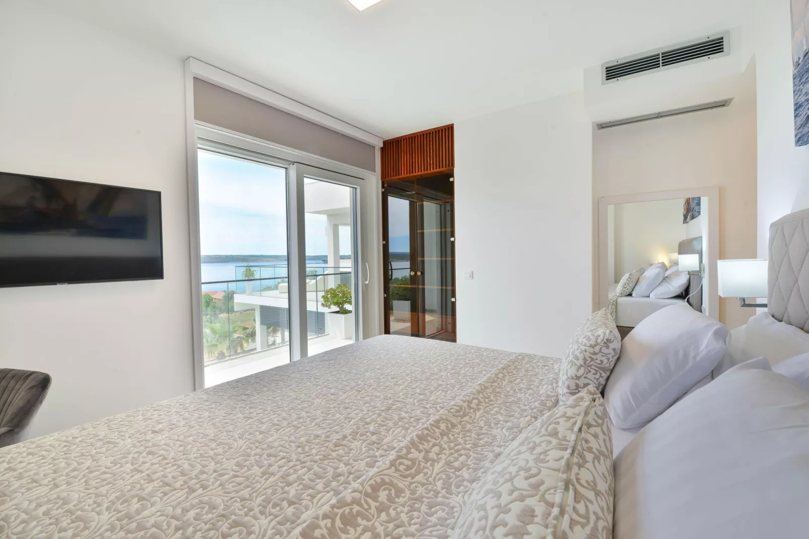 VILLA MICHELLE-Bedroom