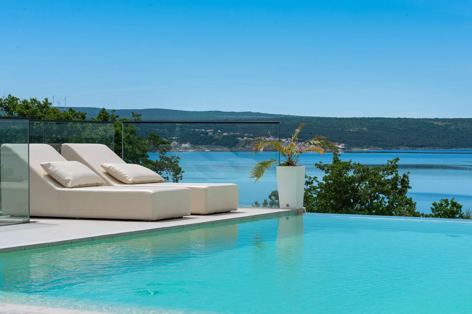 VILLA MICHELLE-View summer