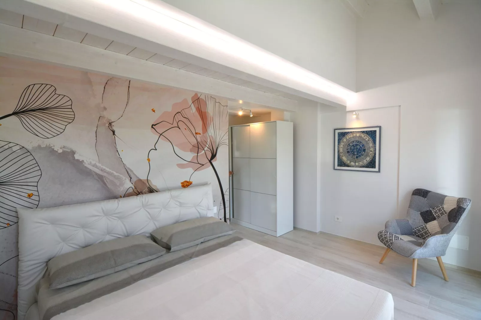 Infiniti Colli-Bedroom