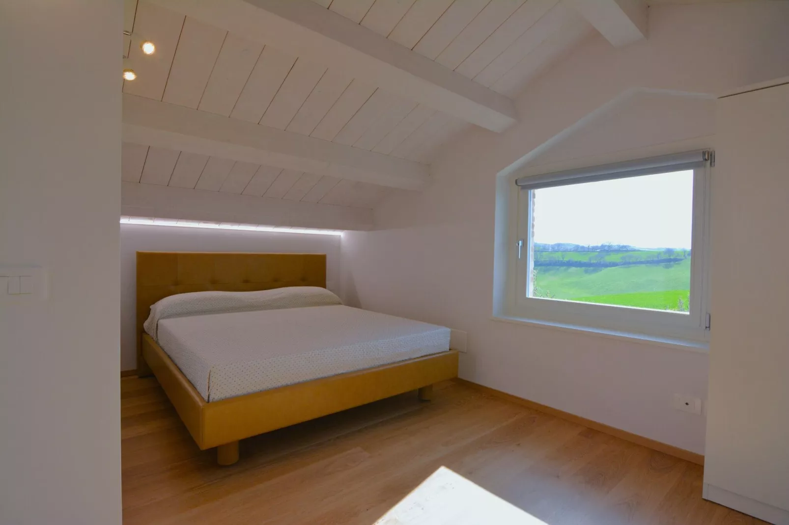 Infiniti Colli-Bedroom