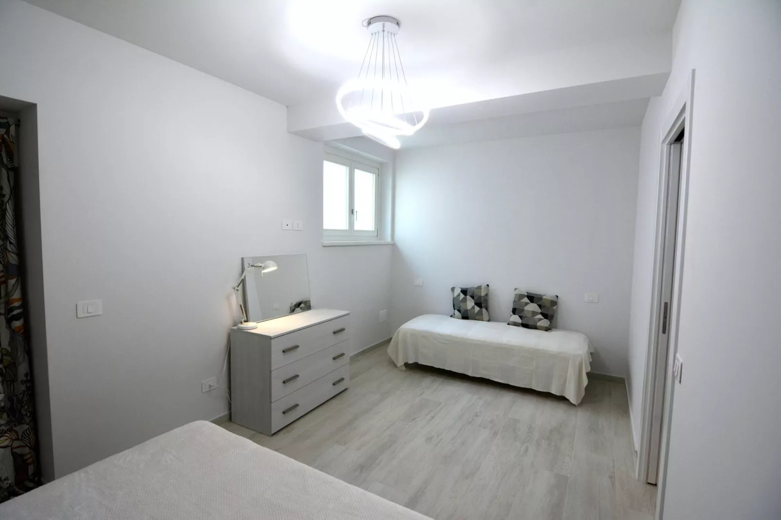 Infiniti Colli-Bedroom