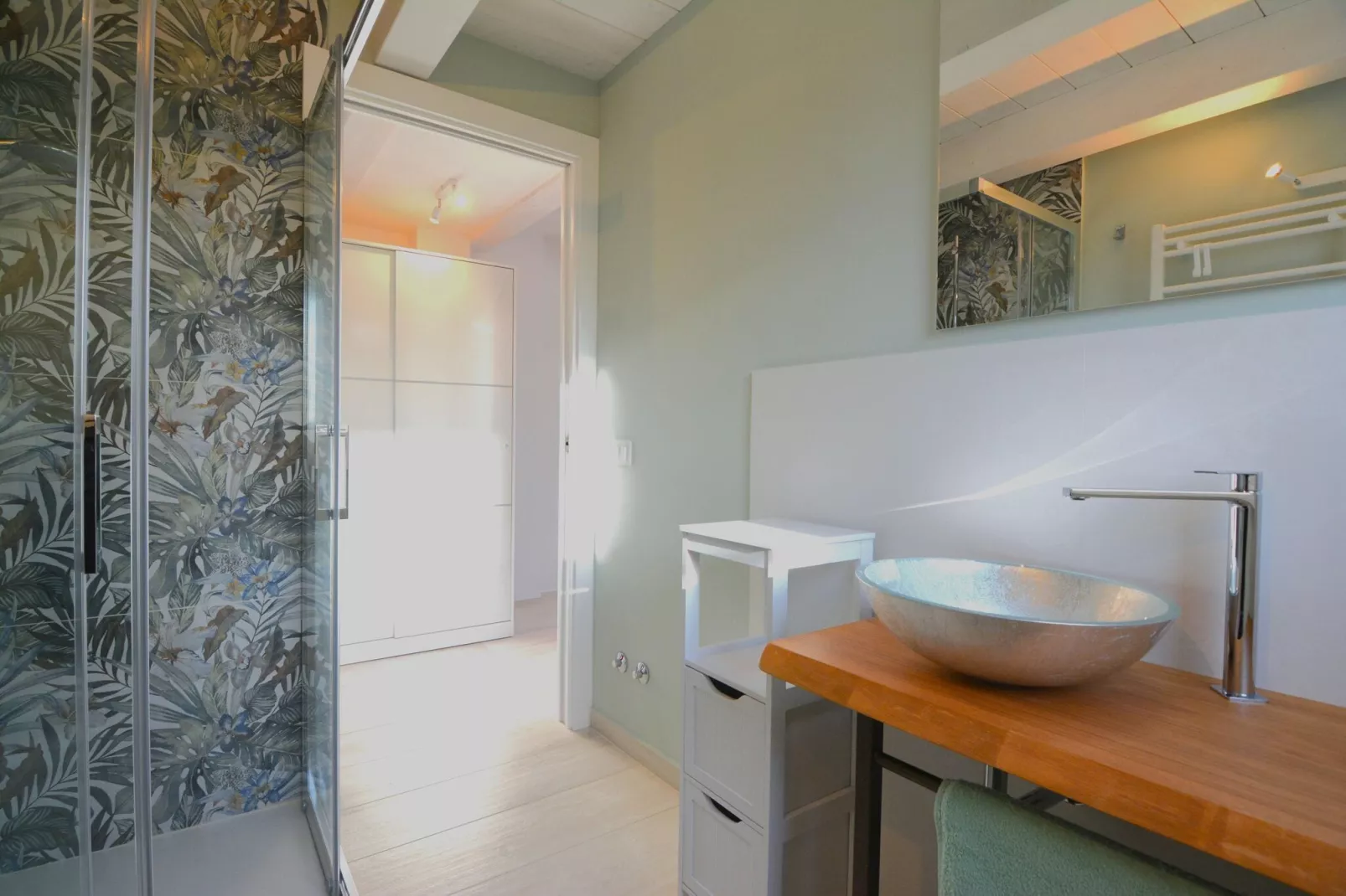 Infiniti Colli-Bathroom
