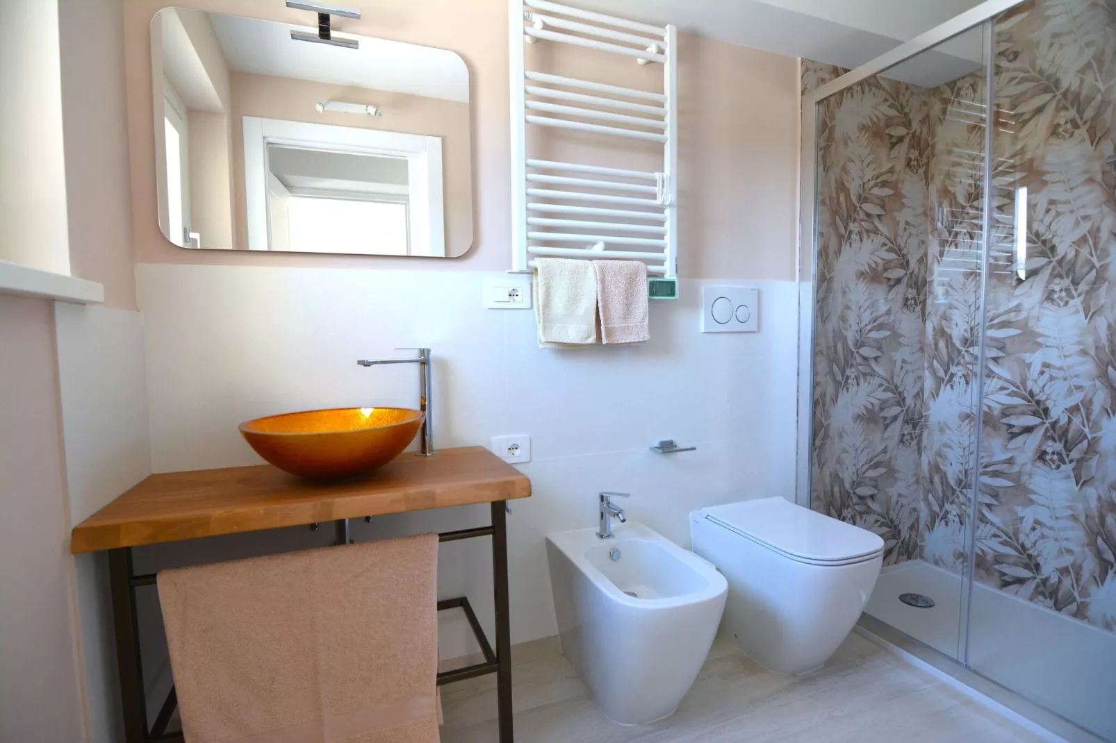 Infiniti Colli-Bathroom