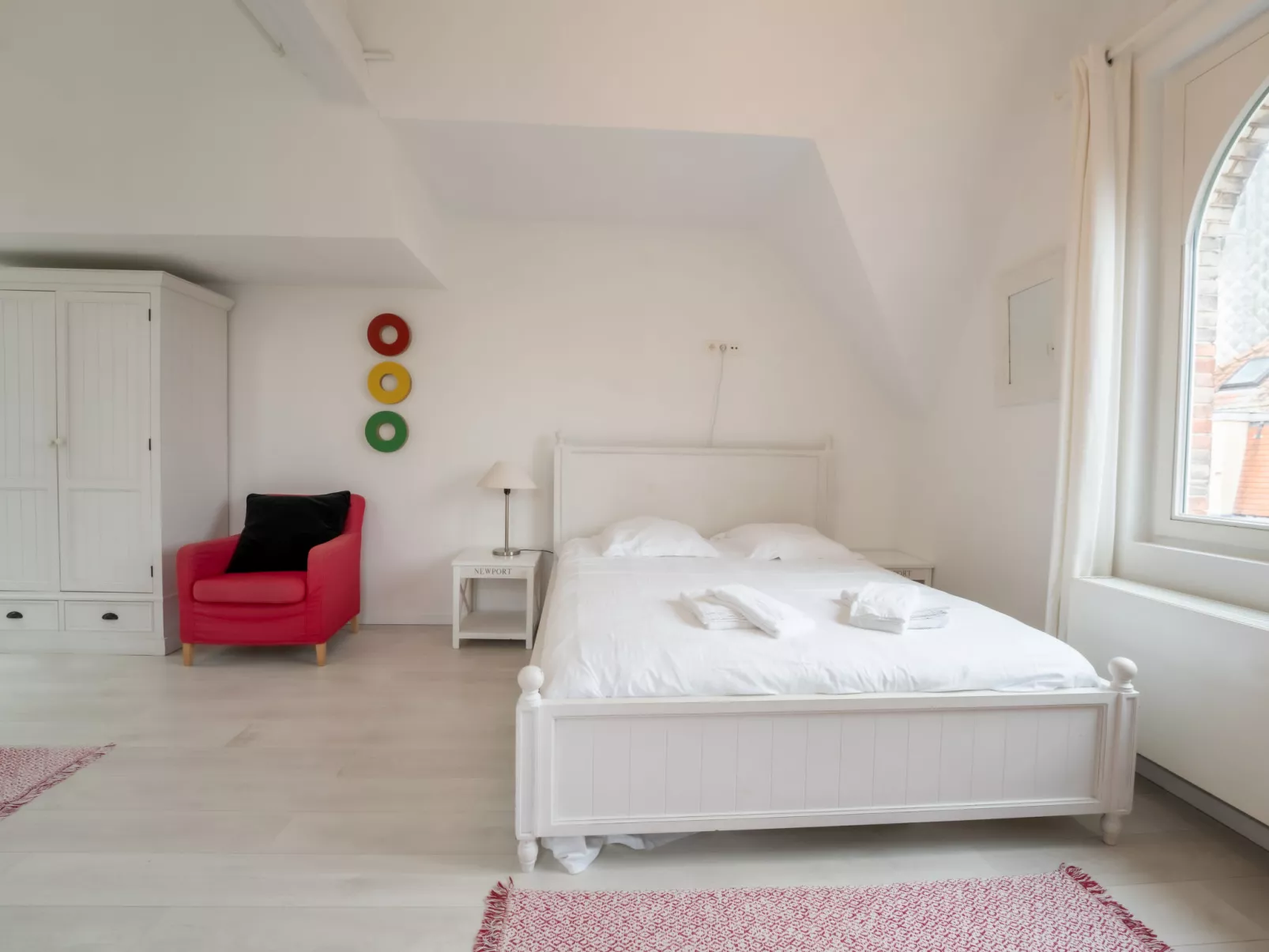 Centrally located "Charlemagne I"-Inside