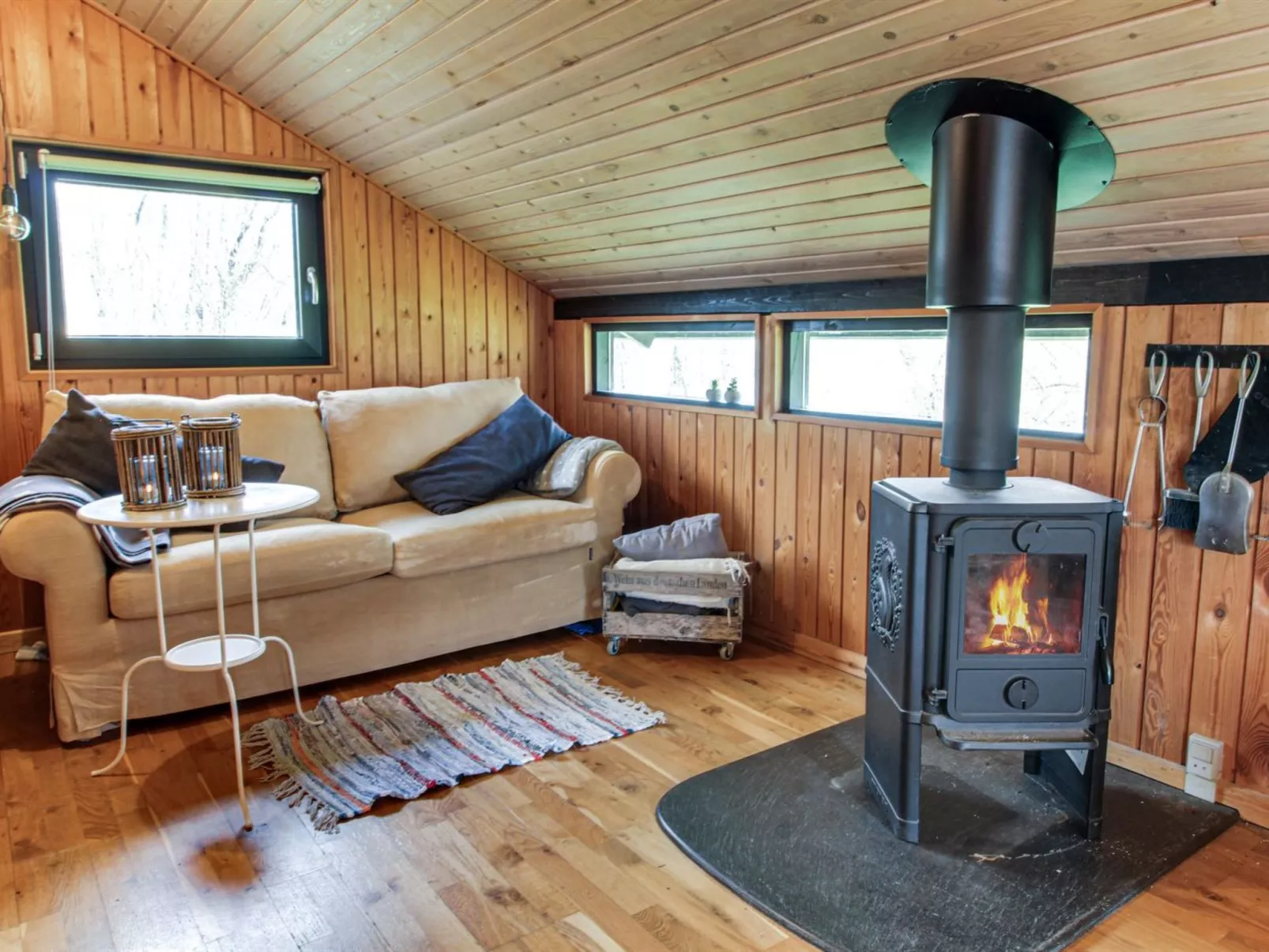 "Amela" - 30km from the sea-Inside