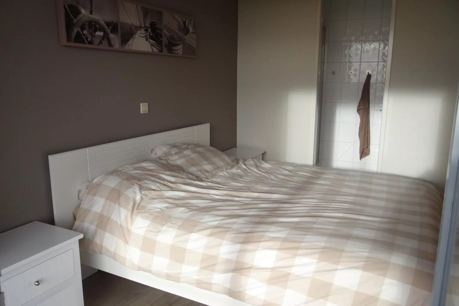 SCORPIO BI 1301GAR-Bedroom