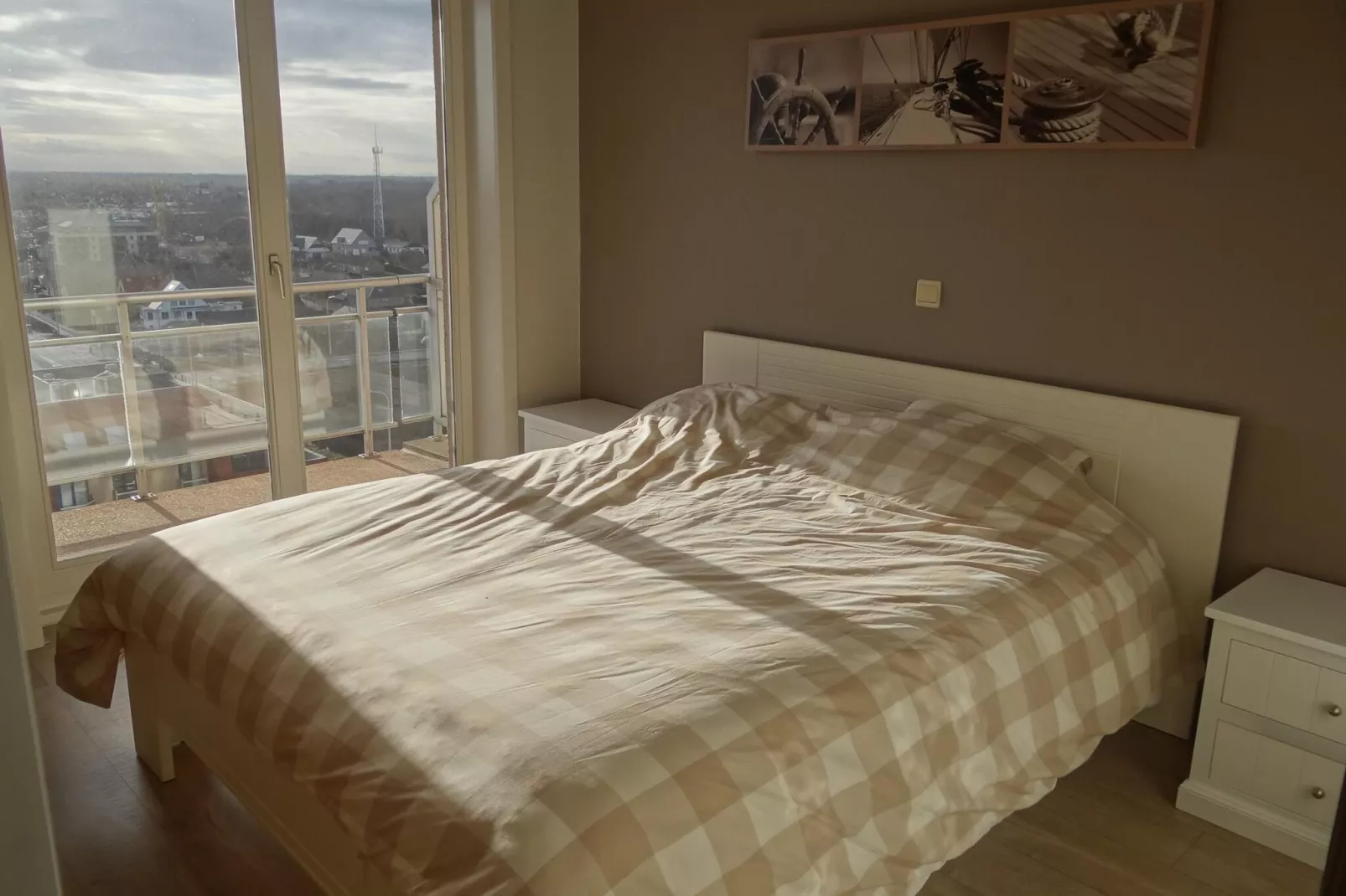 SCORPIO BI 1301GAR-Bedroom