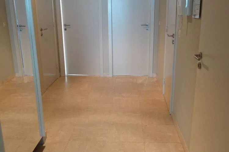 SCORPIO BI 1301GAR-Bathroom