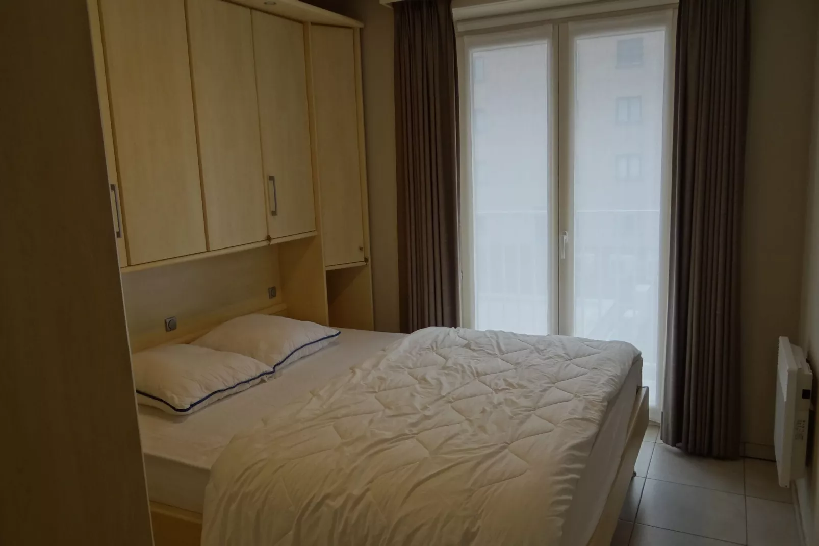 HELIOS-Bedroom
