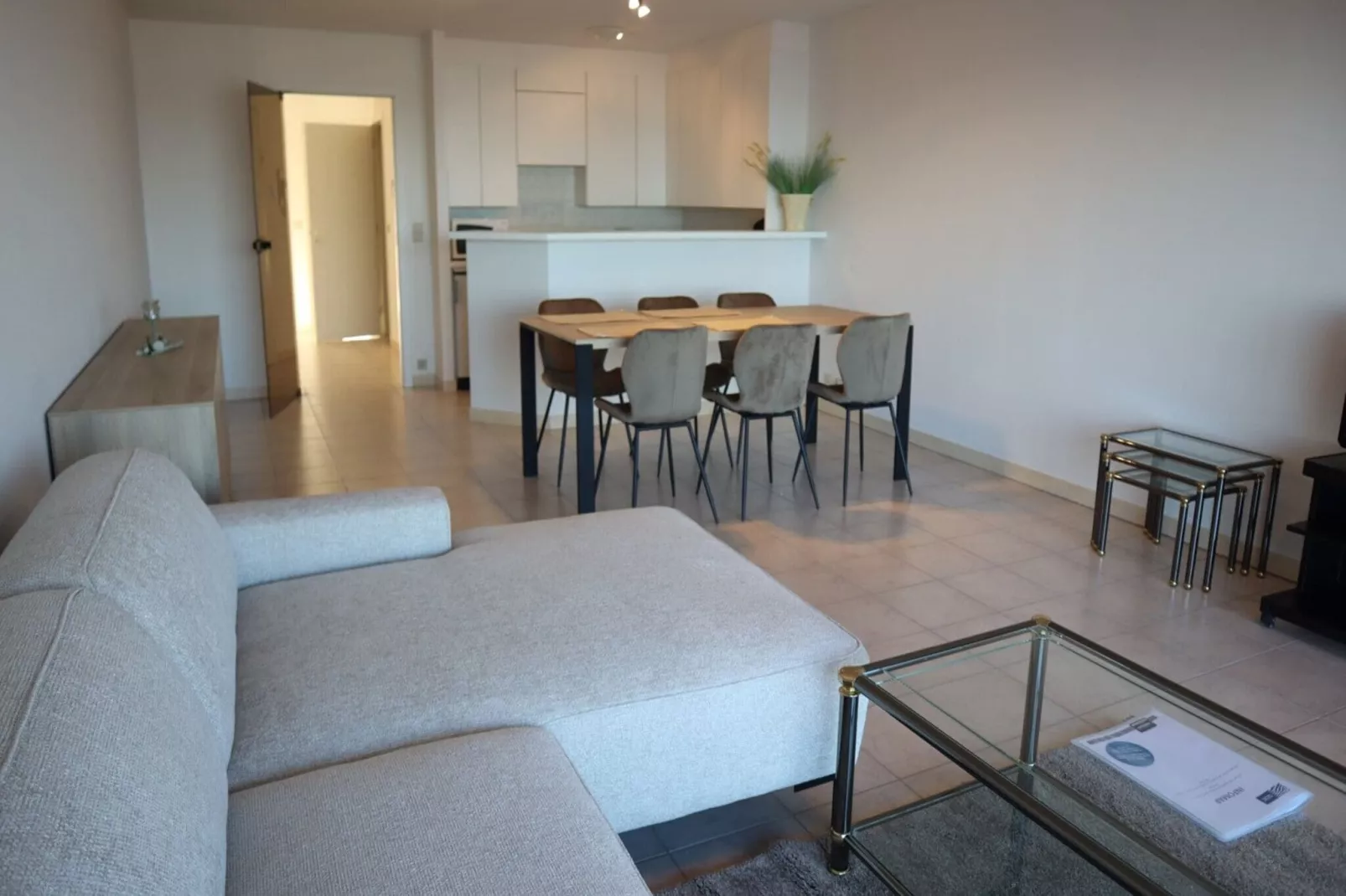 SCORPIO B 401-Living room