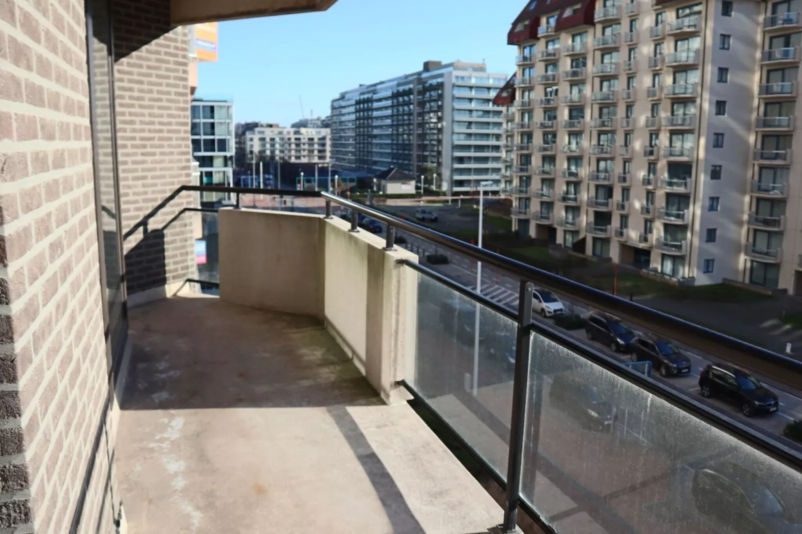 SCORPIO B 401-Terrace balcony