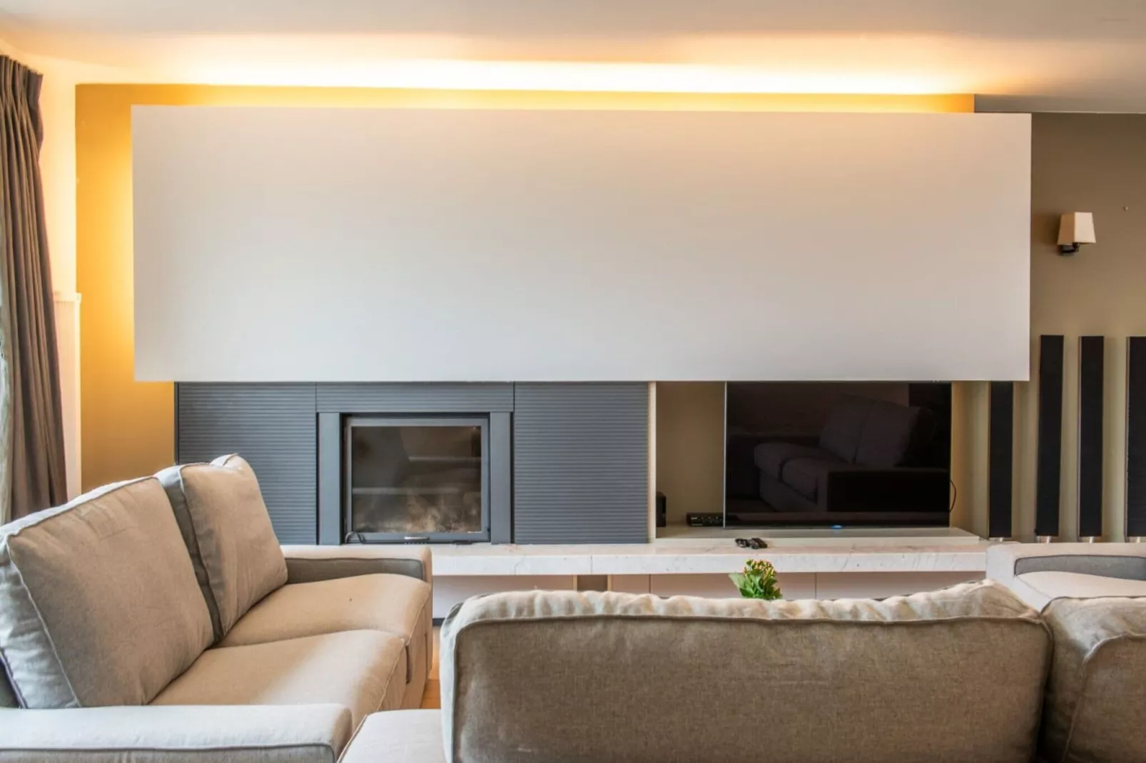 ZONNEKRING 1001GAR-Wohnzimmer