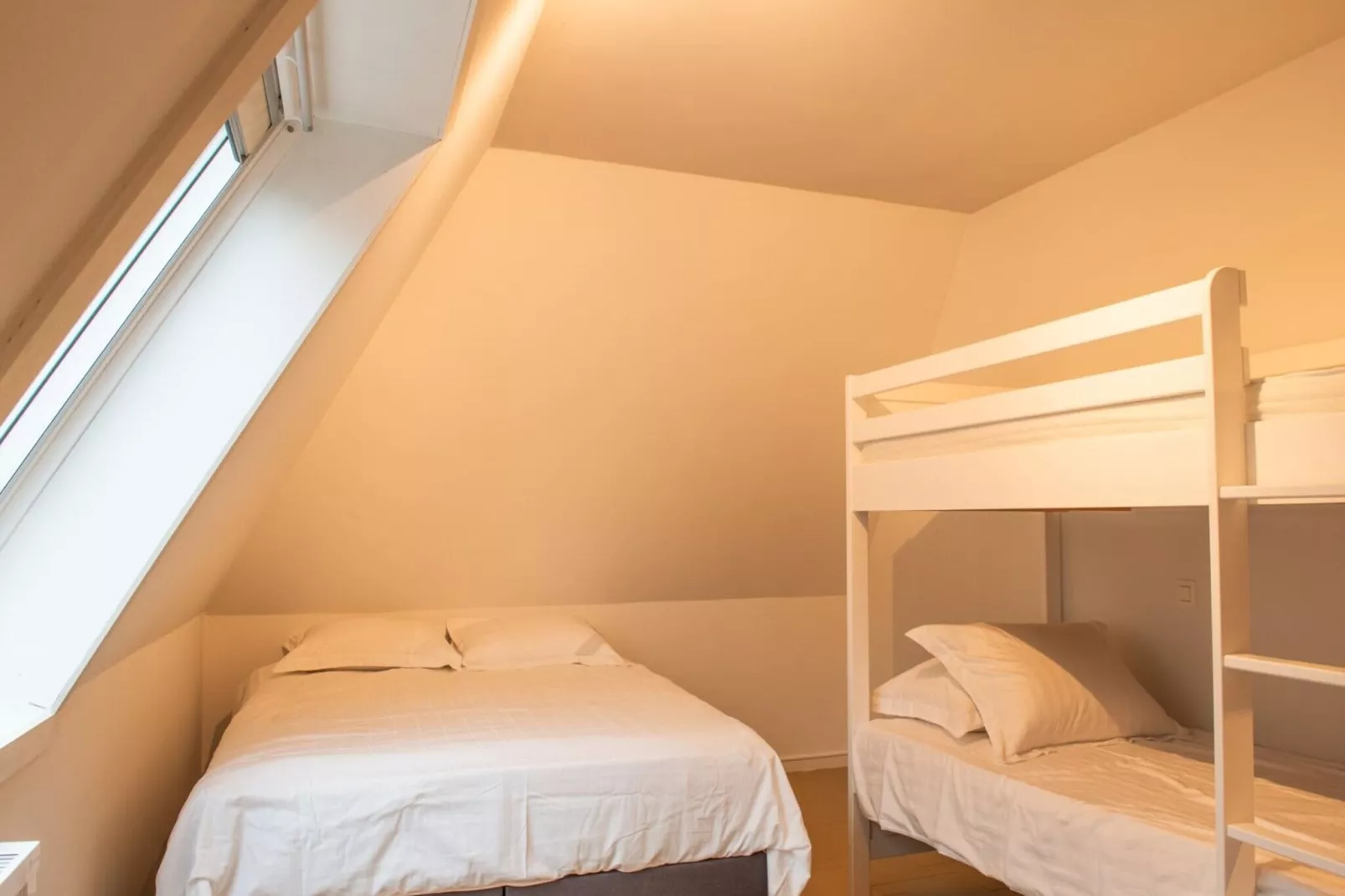 ZONNEKRING 1001GAR-Schlafzimmer