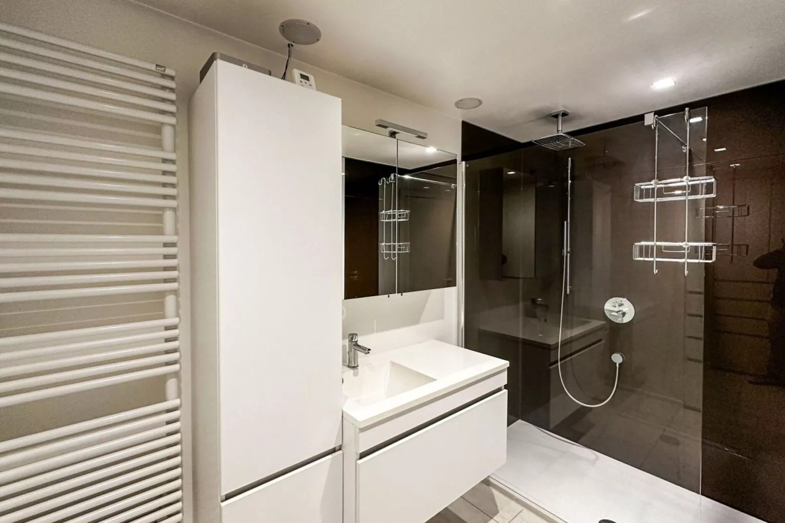 ZONNEKRING 1001GAR-Badezimmer