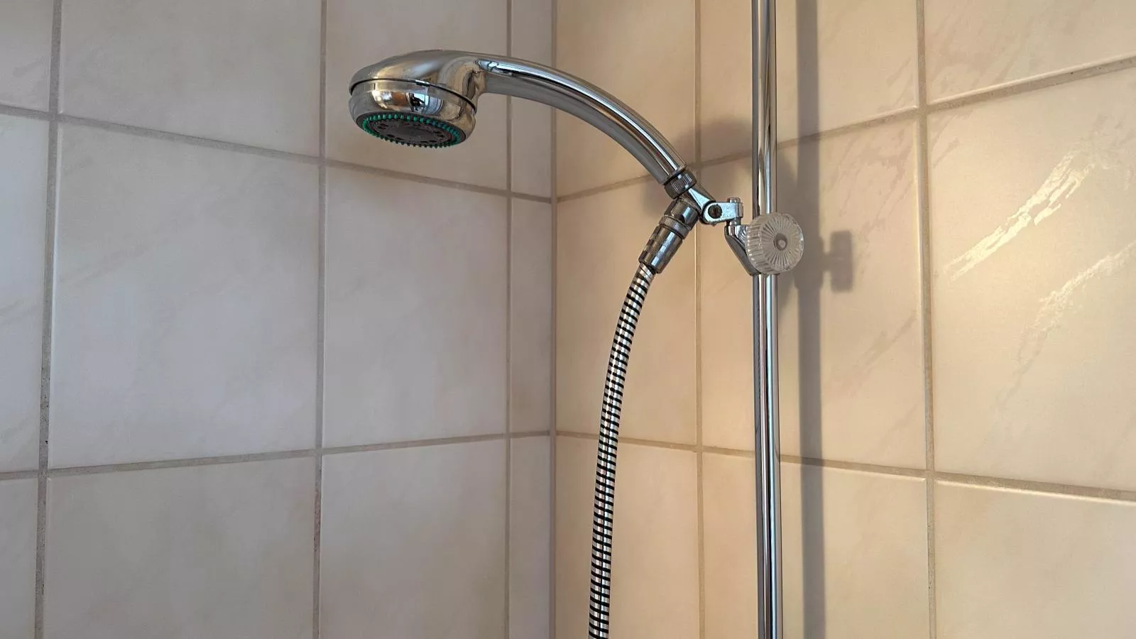 Hermes-Lex-Bathroom