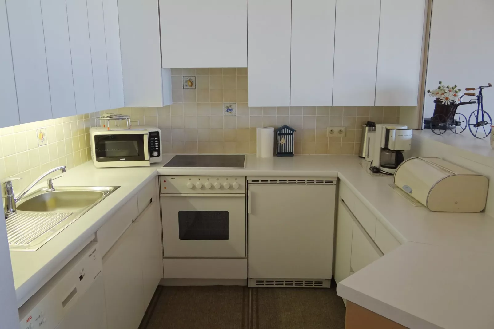 DE BRANDING 601-Kitchen