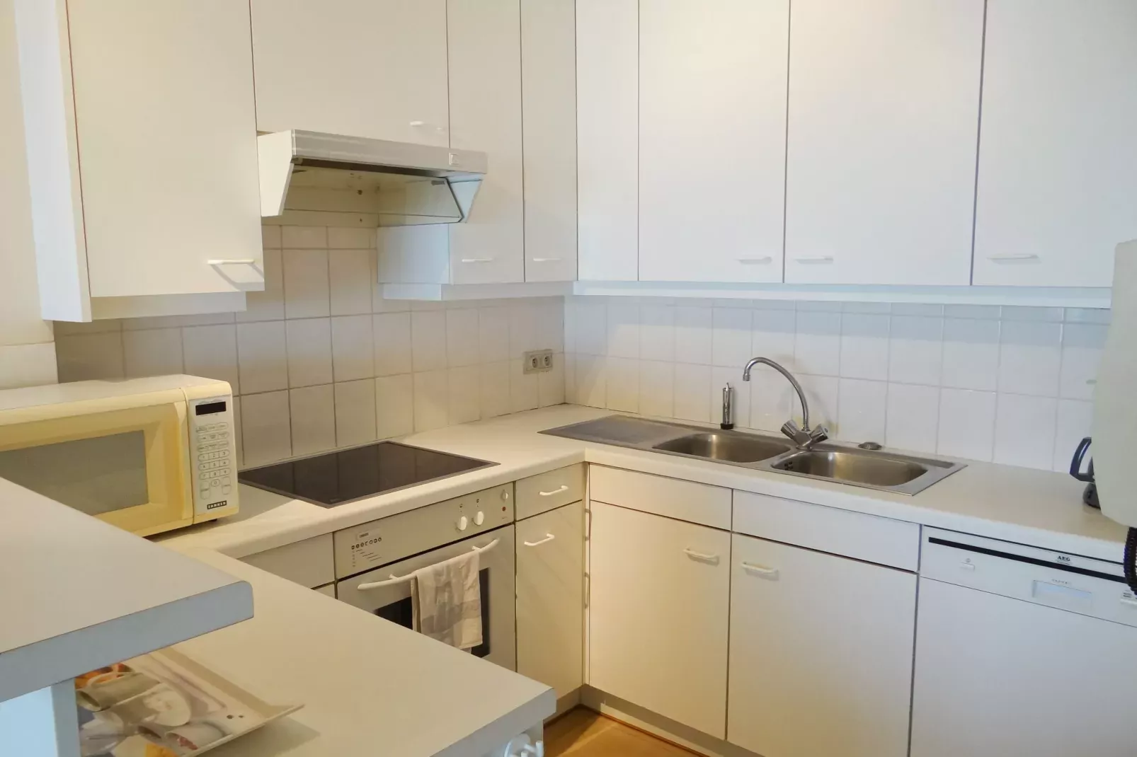 MELODIE 601-Kitchen