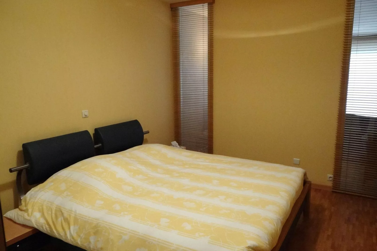 SCORPIO BI 1303GAR-Bedroom