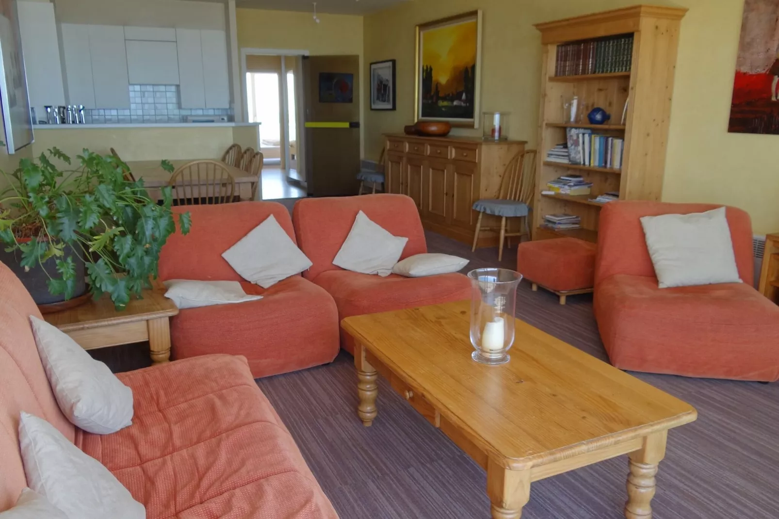 SCORPIO BI-Living room