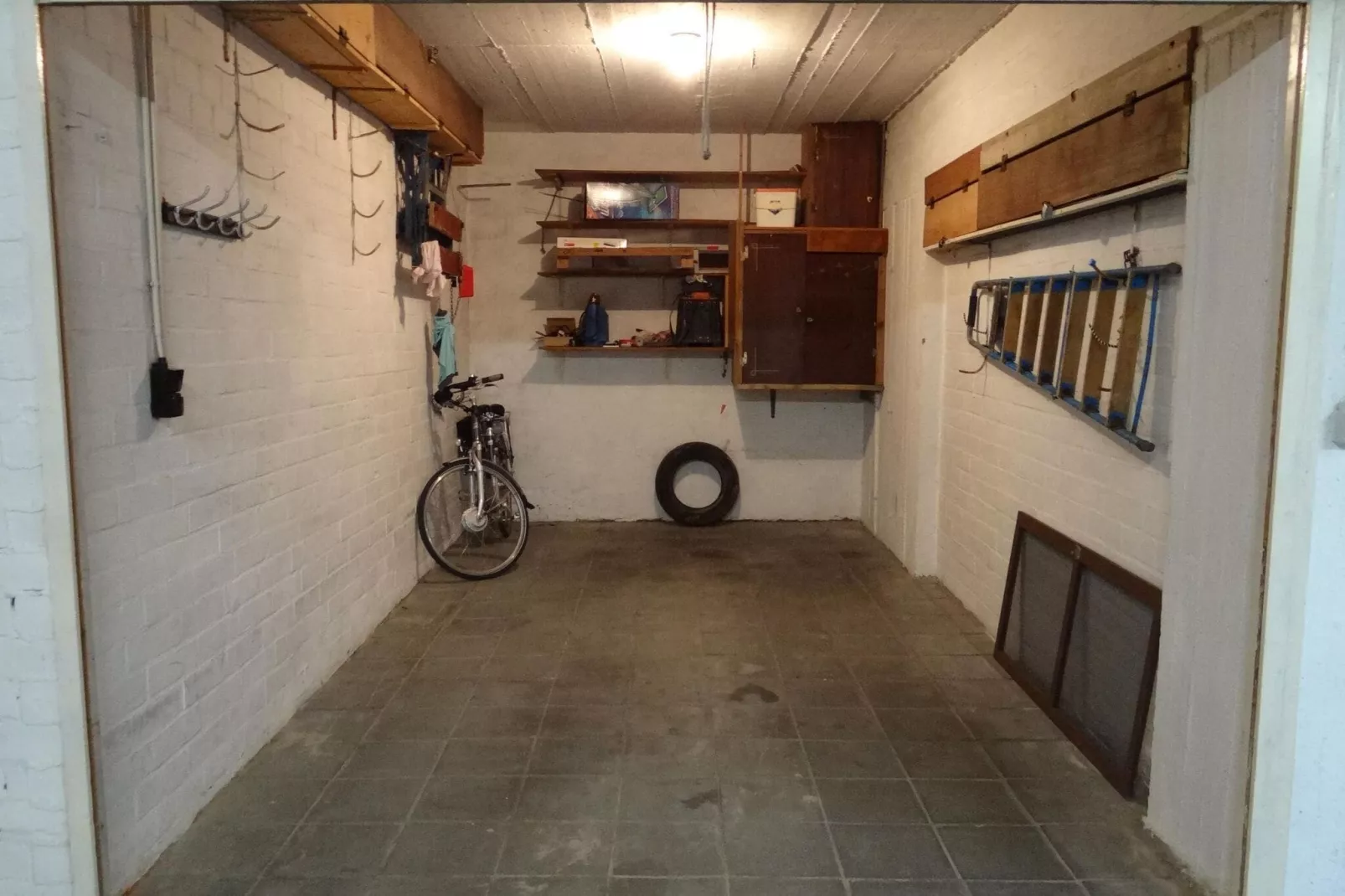VELASQUEZ-Facilities