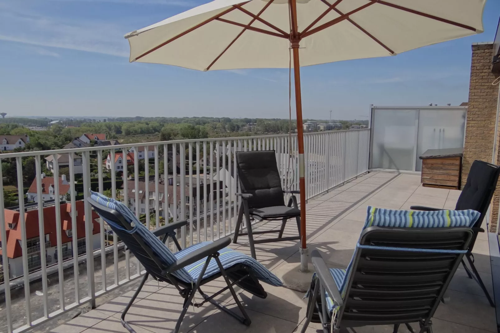 SANTHOOFT B/1002-Terrace balcony