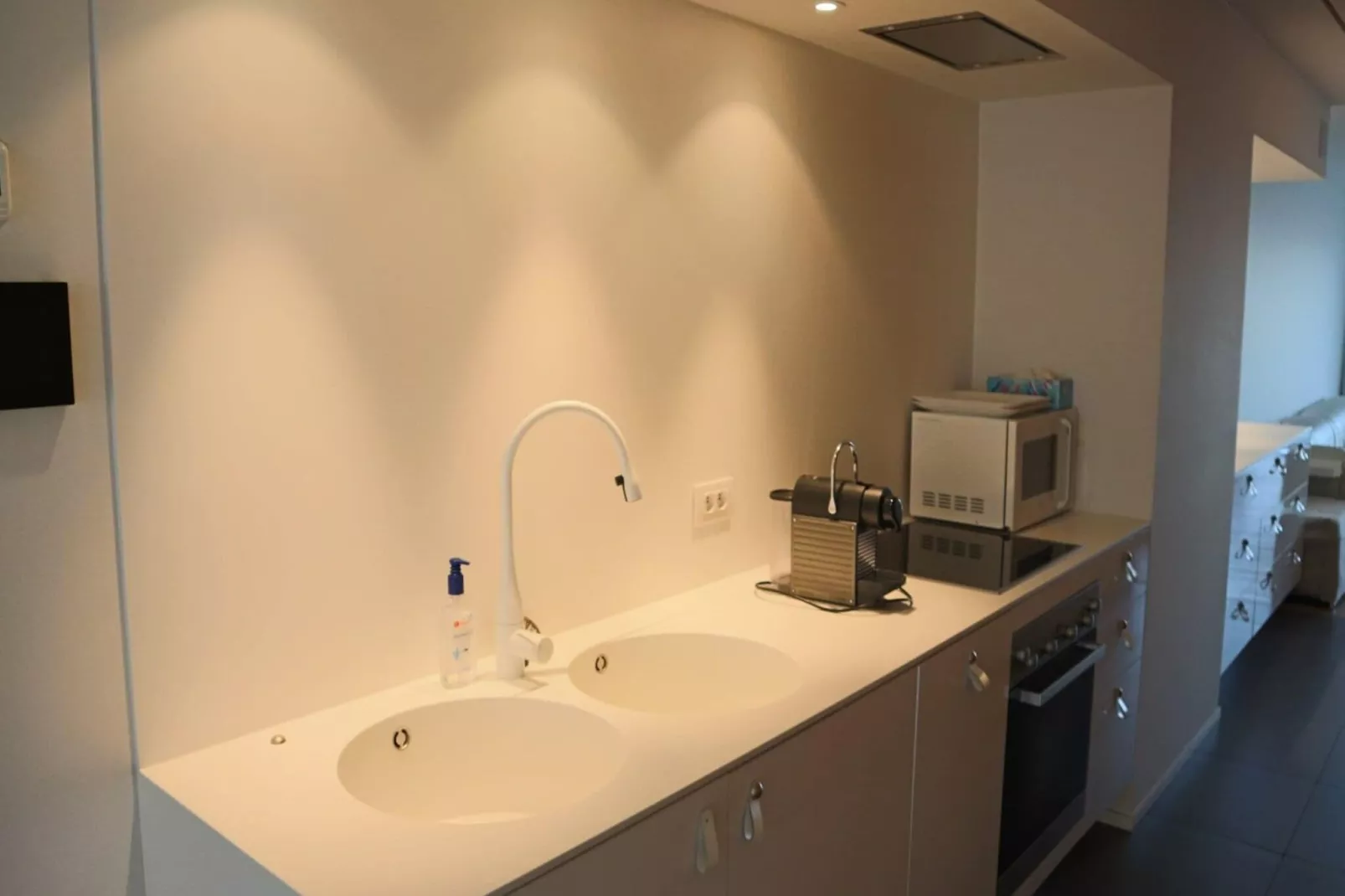 SCORPIO BI 201-Kitchen