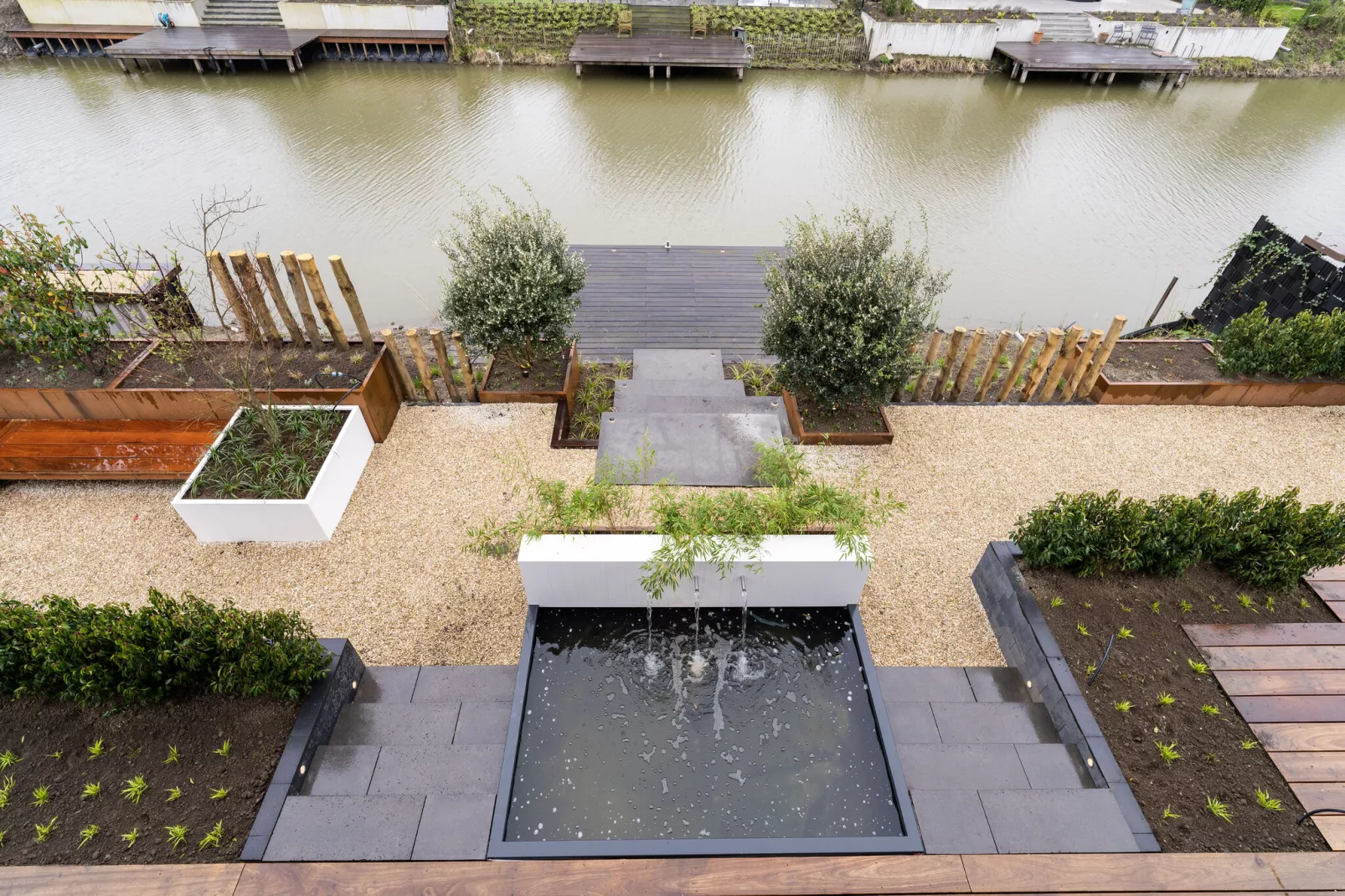 Casa Reyes al Lago 560-Gardens summer