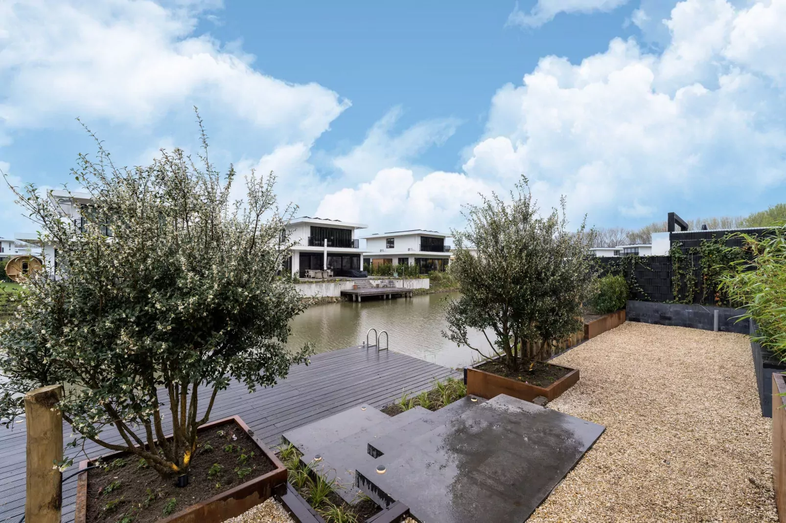 Casa Reyes al Lago 560-Gardens summer