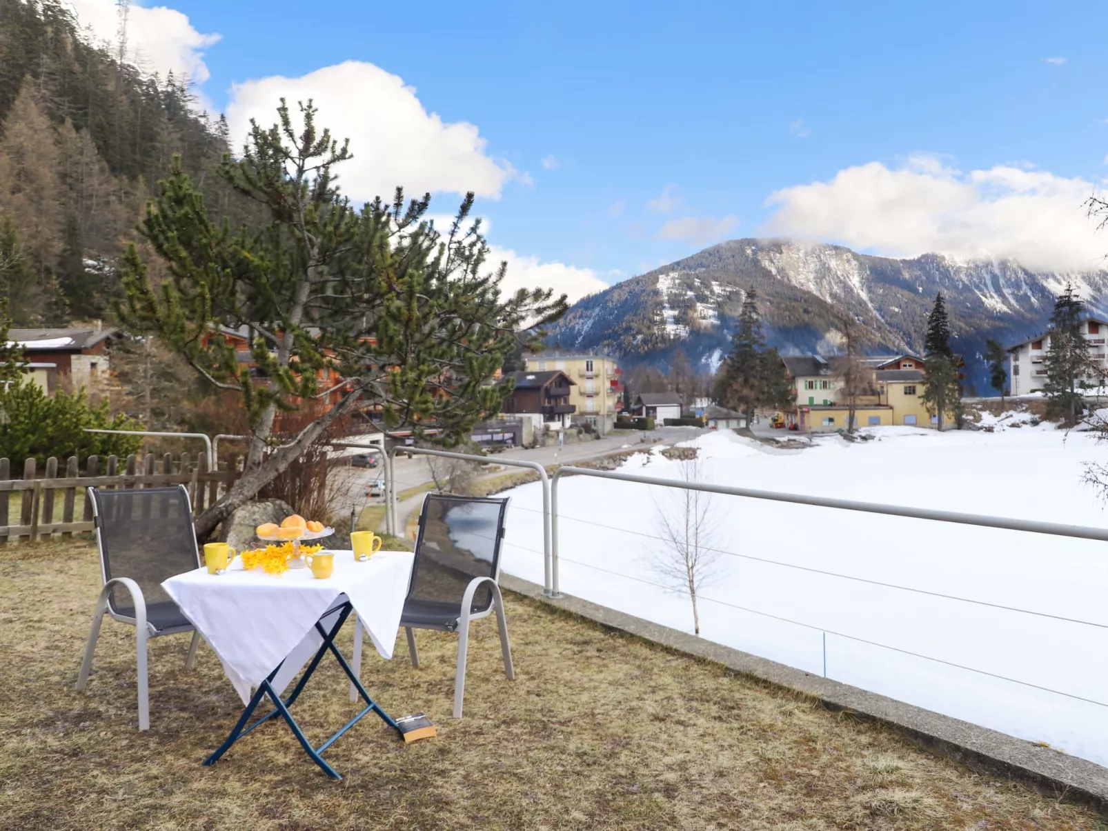 Alpes et Lac 2-Outside