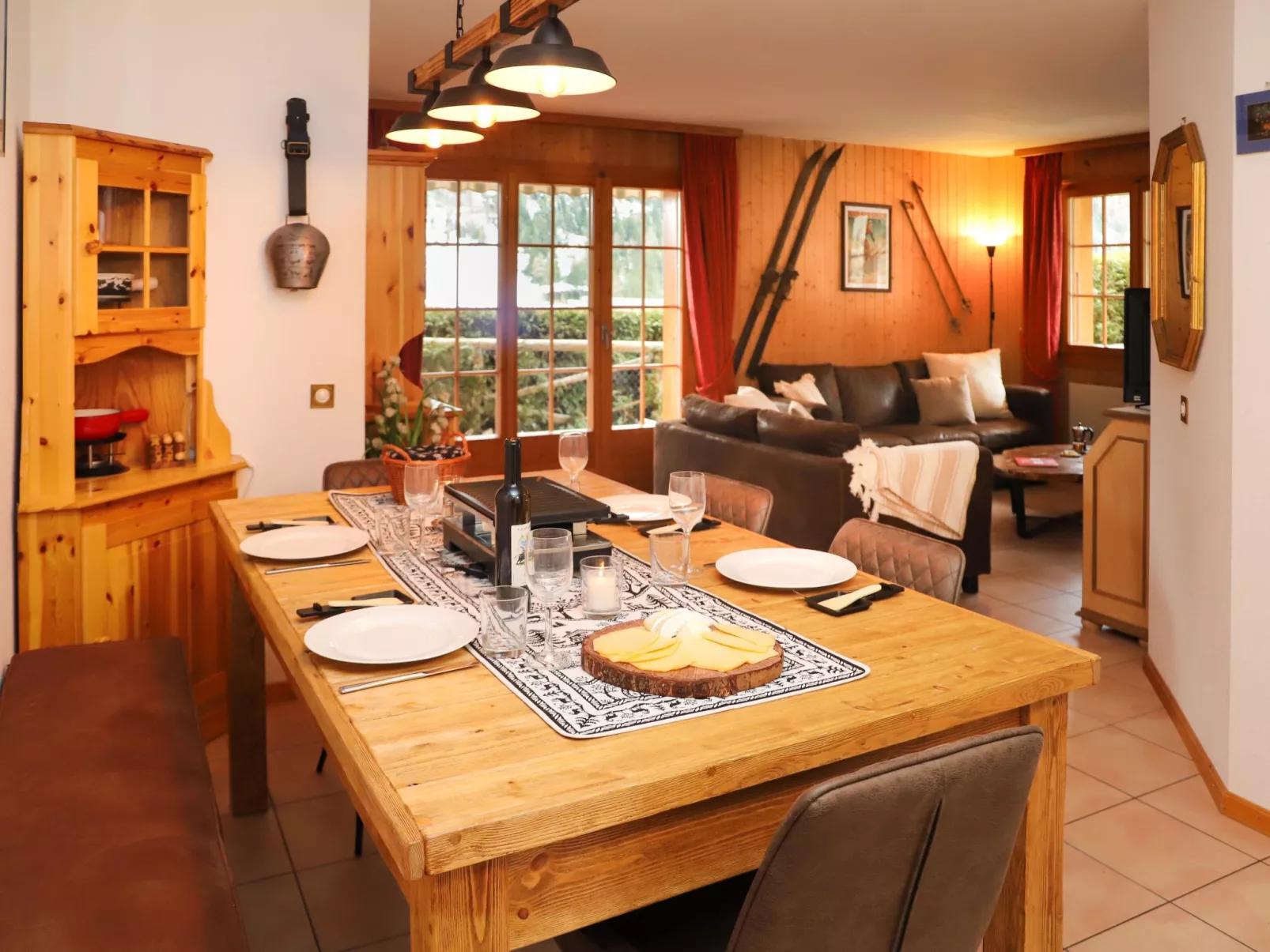 Colline 1-Inside