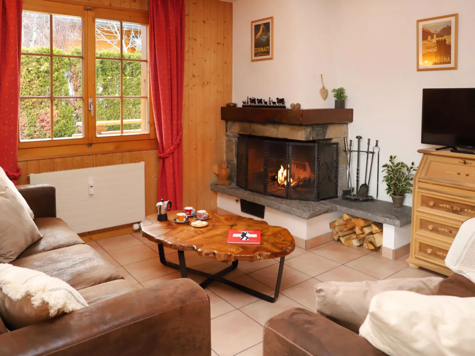 Colline 1-Inside