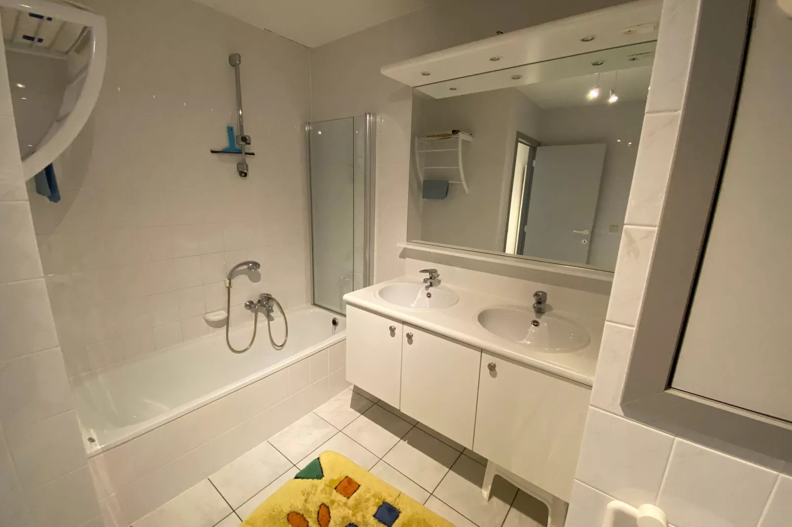 DUINENVELD 4B 166/0503GAR-Bathroom