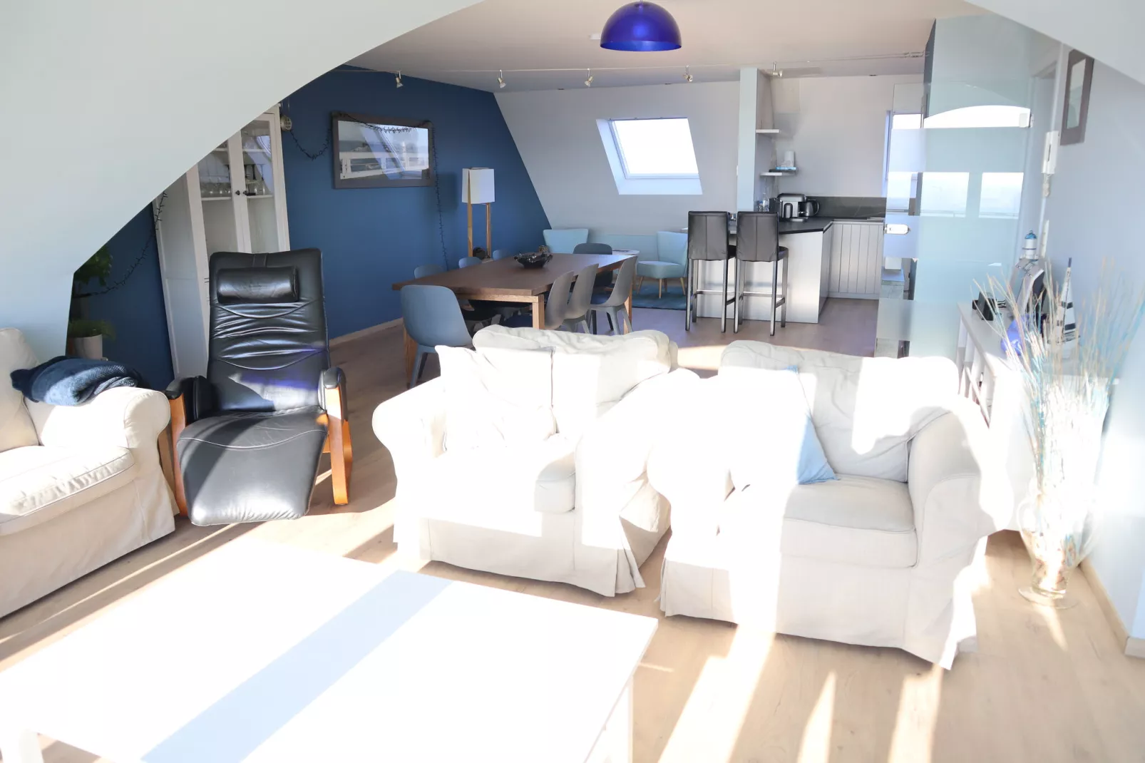 APOLLO 9 0901GAR-Living room