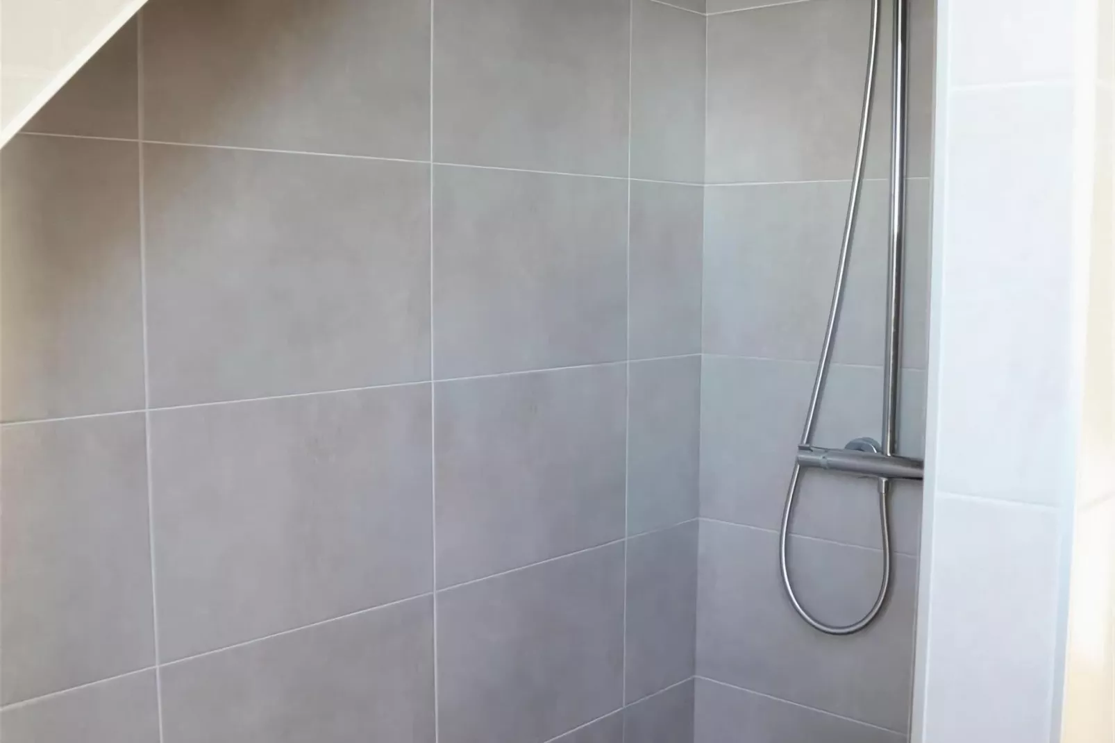 APOLLO 9 0901GAR-Bathroom