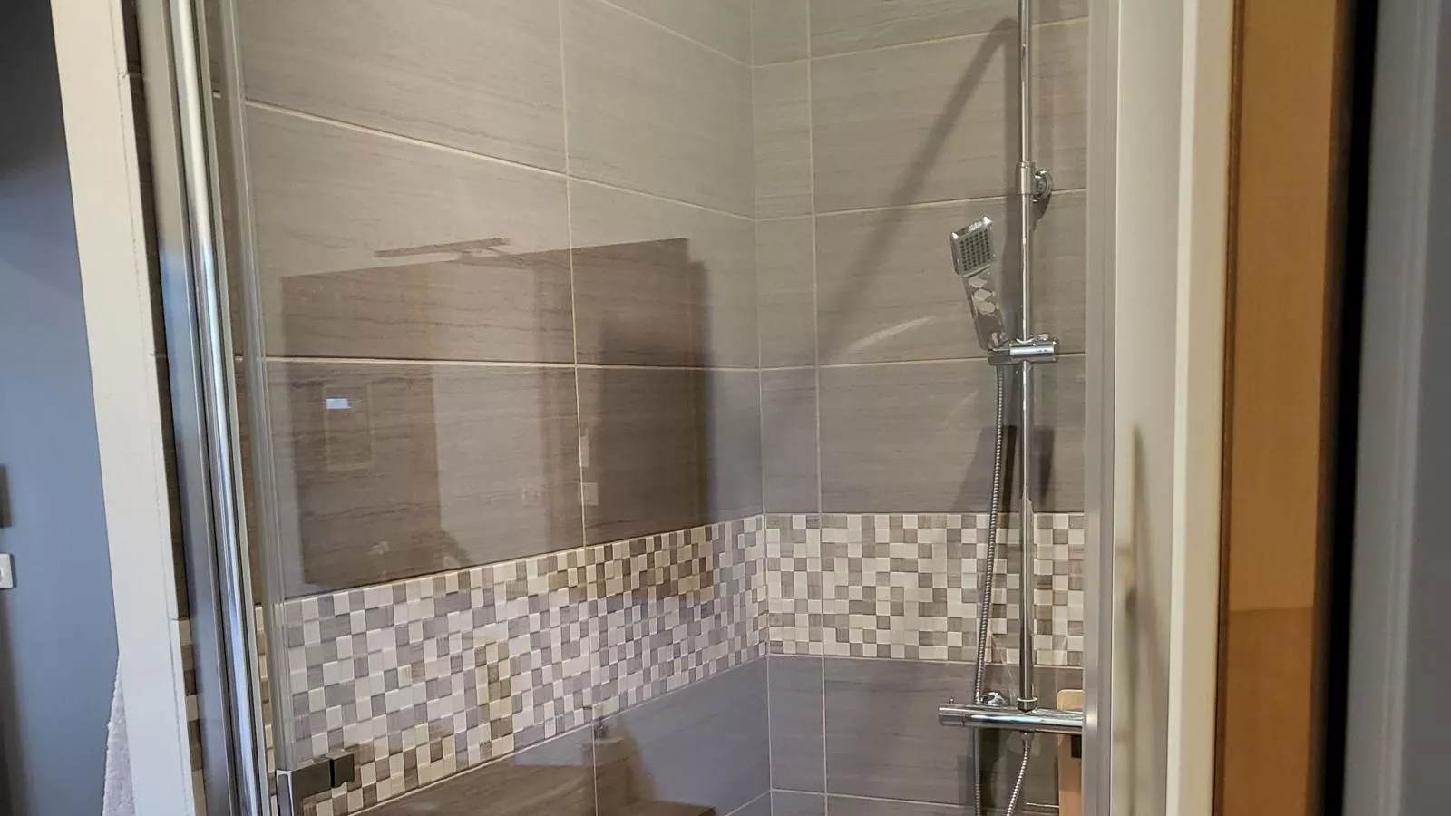 Maison Cloé-Bathroom