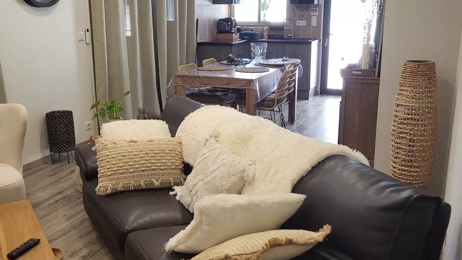 Maison Cloé-Living room