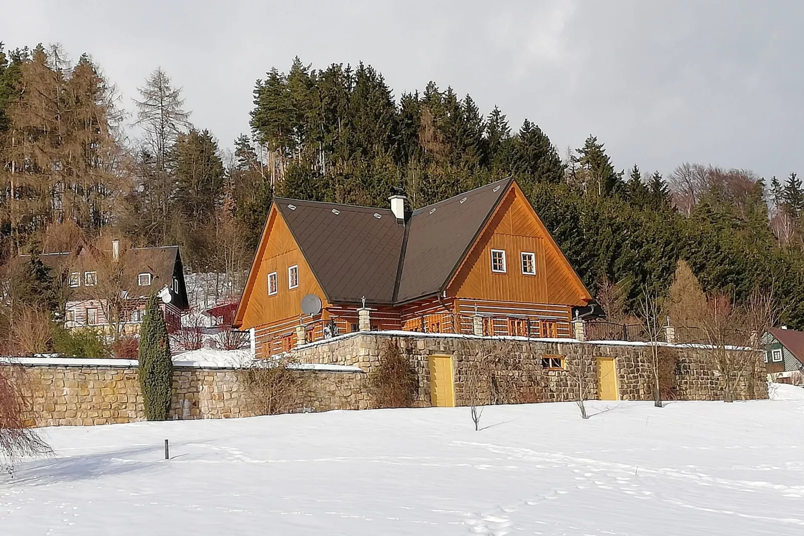 Villa Venova-Außenbereich Winter