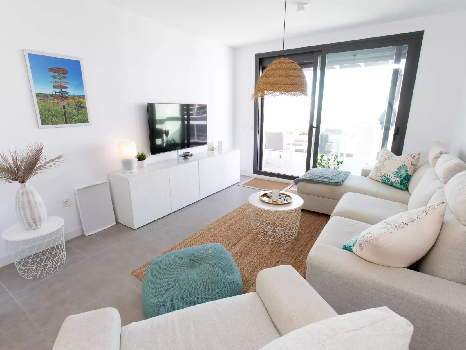 Serenebay Apartment SeaView/Roof Terrace-Drinnen
