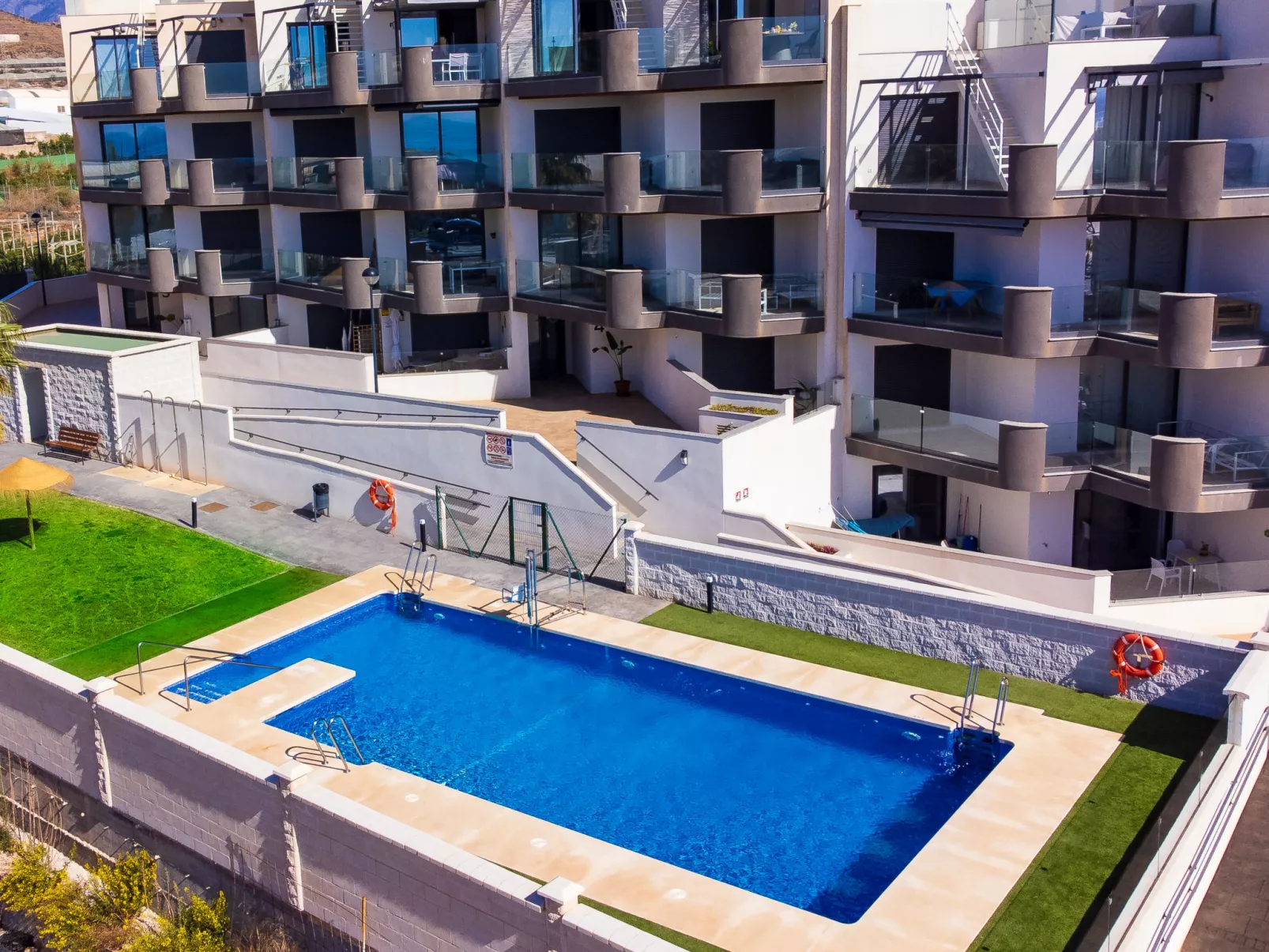 Serenebay Apartment SeaView/Roof Terrace-Draußen